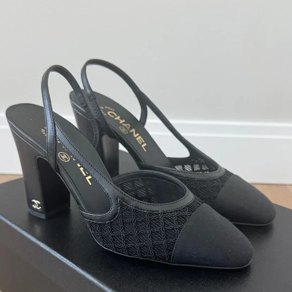 Chanel 2025 Interlocking CC Logo Slingback - Picture 2 of 8